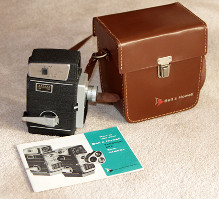 bell & howell electric eye 390e vintage 8 mm movie camera 1959
