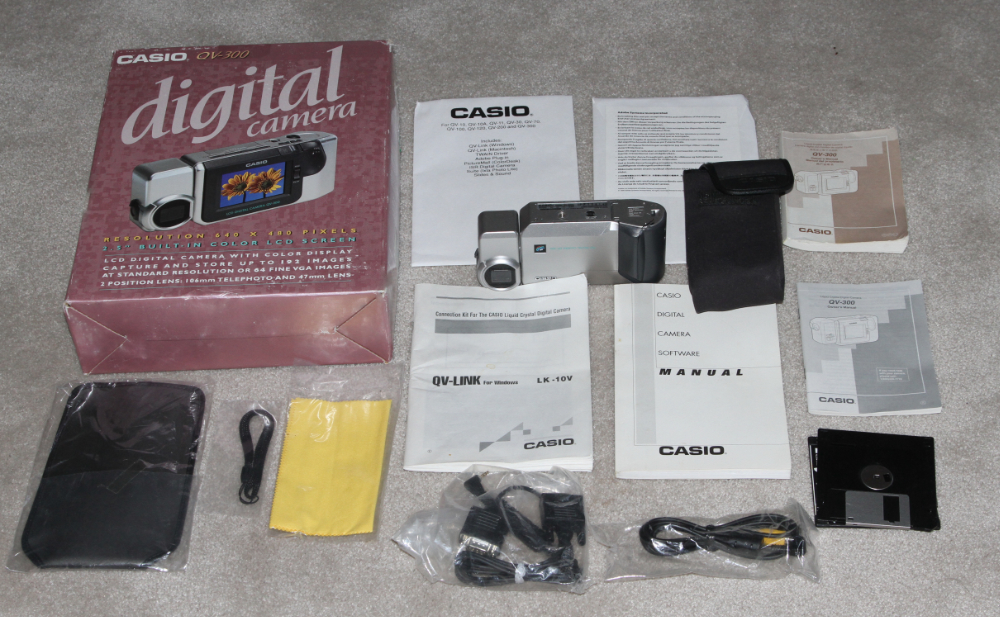 Casio QV-300 digital camera kit
