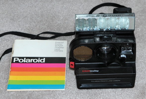 Polaroid Sonar Onestep Pronto camera