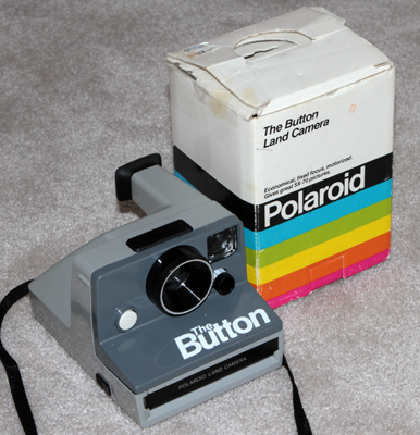 polaroid the button
